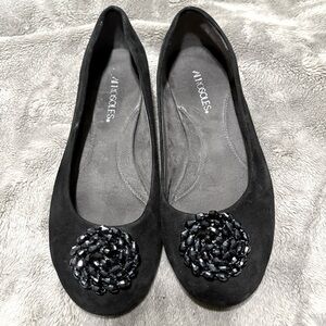AEROSOLES Black Beaded Women’s  Slip on Flats Sz 9W